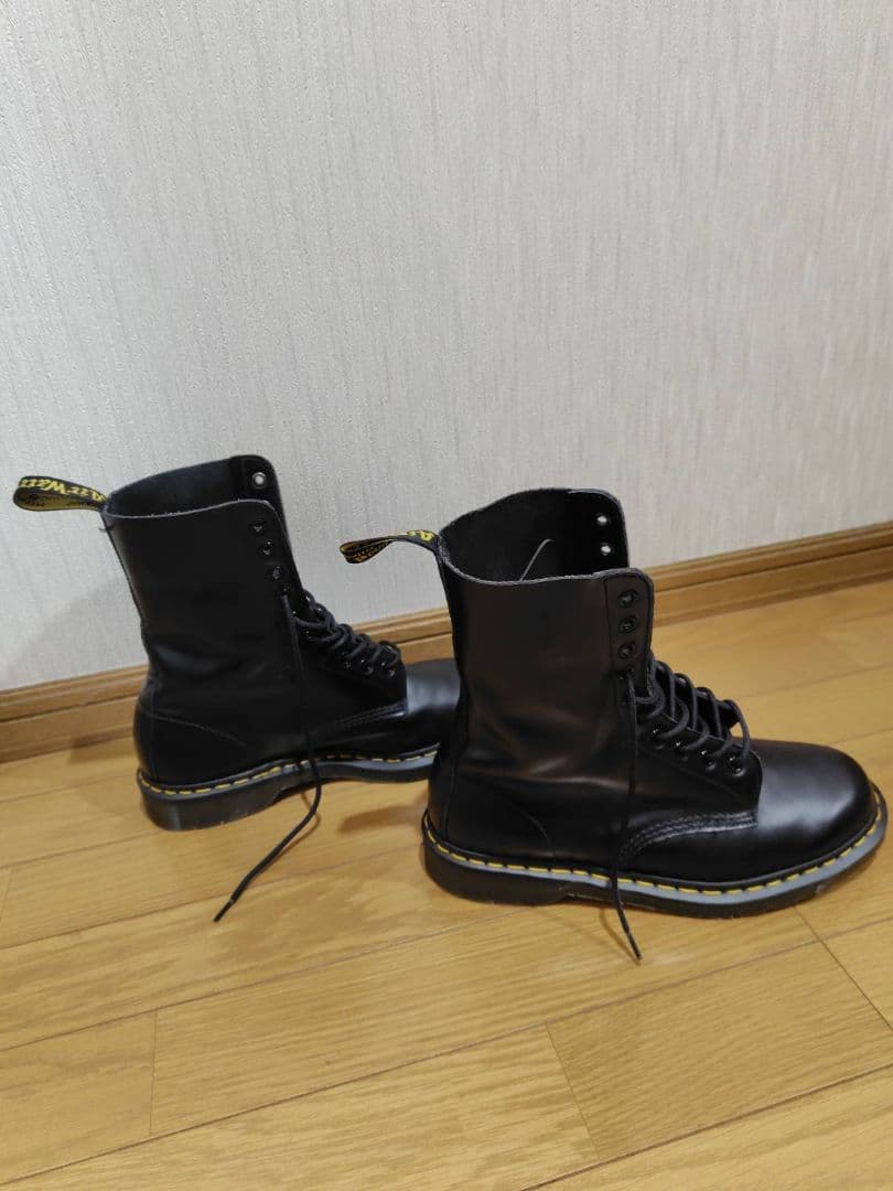 ドクターマーチン　Dr.Martens　10ホールブーツ　（1490）　ブラック