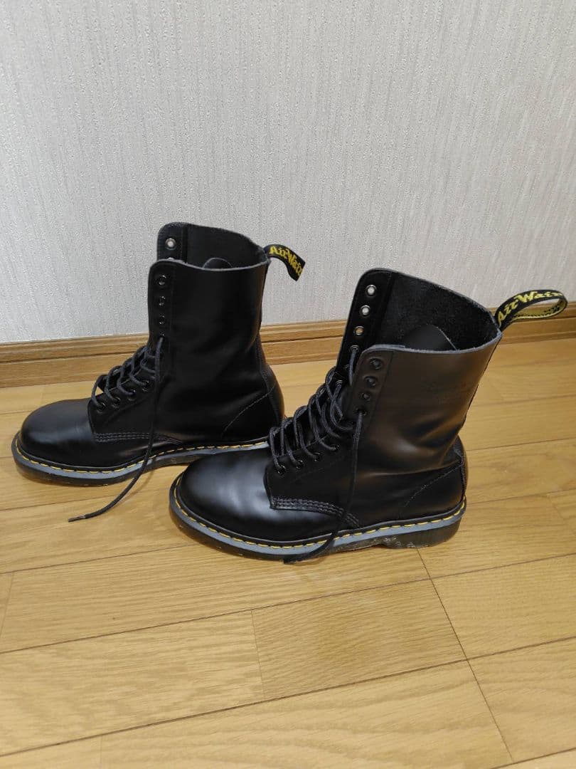 ドクターマーチン　Dr.Martens　10ホールブーツ　（1490）　ブラック