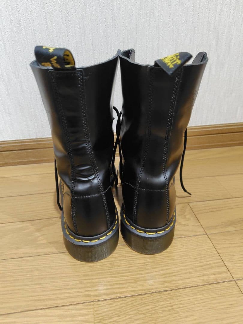 ドクターマーチン　Dr.Martens　10ホールブーツ　（1490）　ブラック