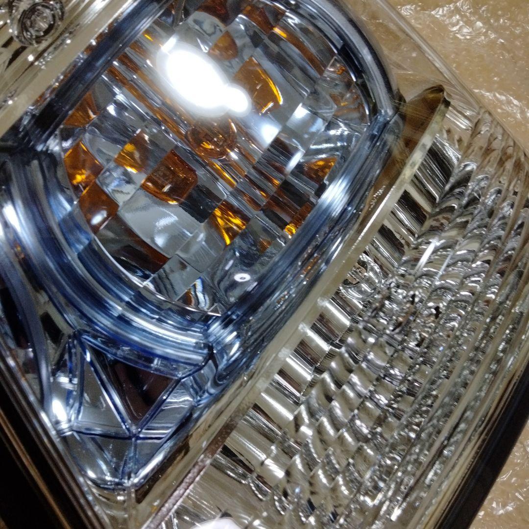 新品同様！トヨタ サイ SAI AZK10 テールレンズ右　KOITO75-12