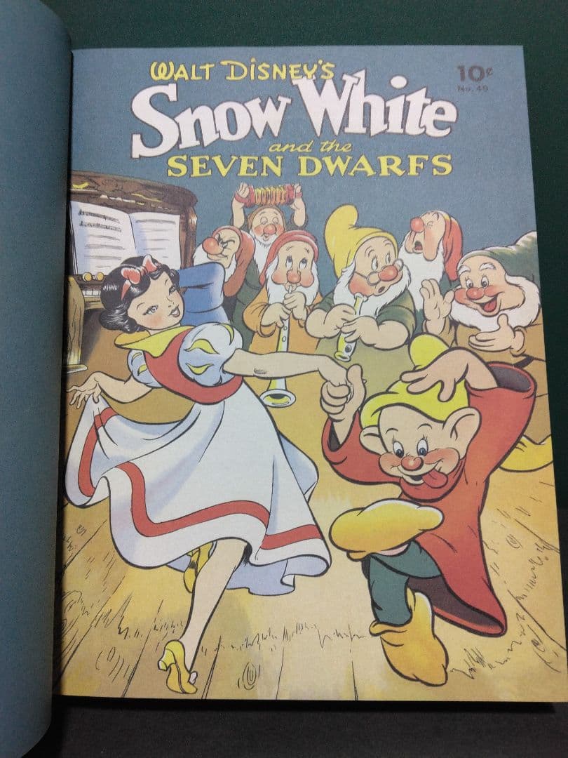 Disney golden age comics 洋書