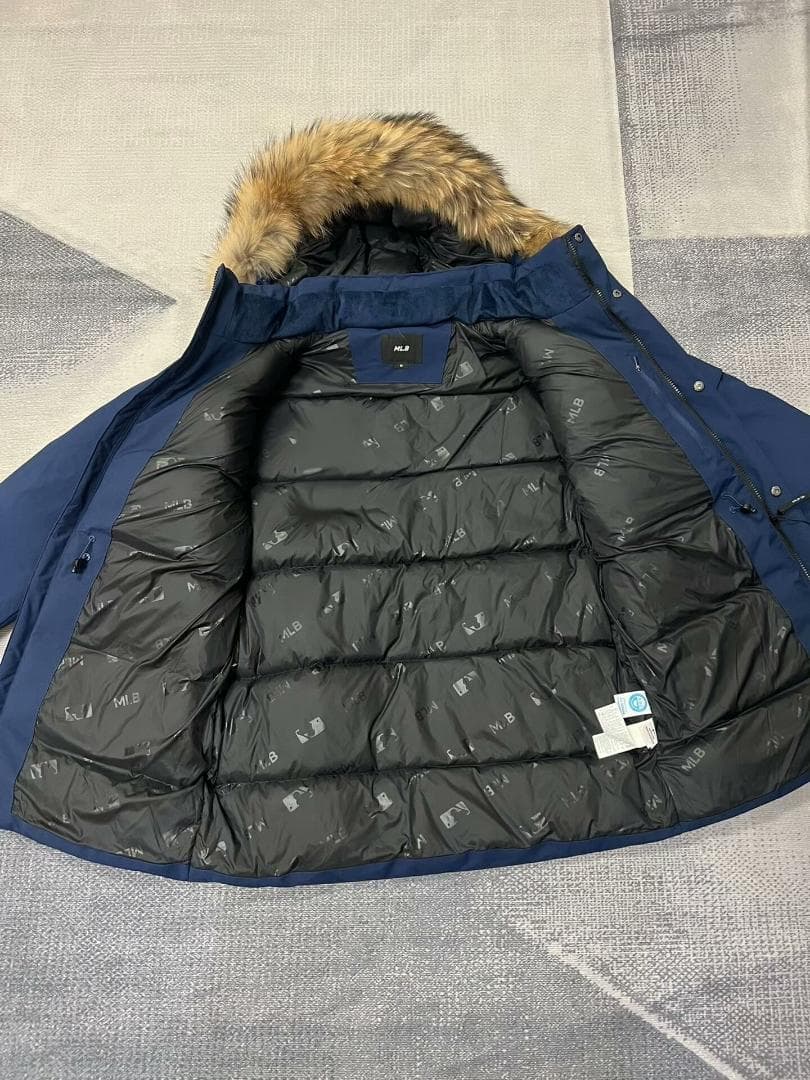 ニューヨーク・ヤンキース ダウンジャケット ネイビー M