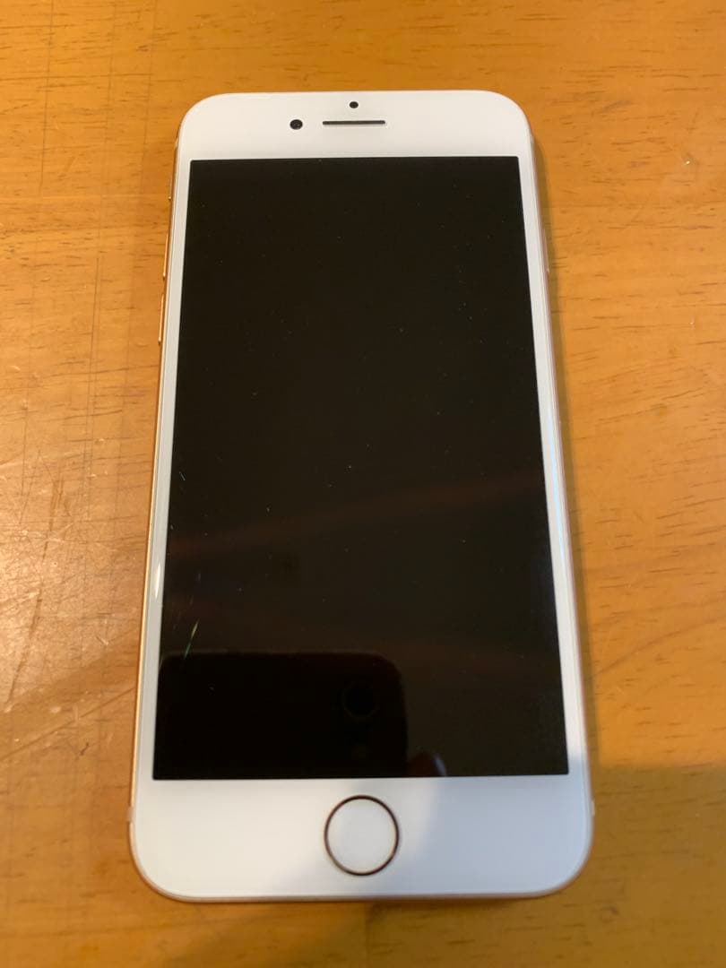 Apple iPhone 8 64GB【ピンクゴールド】