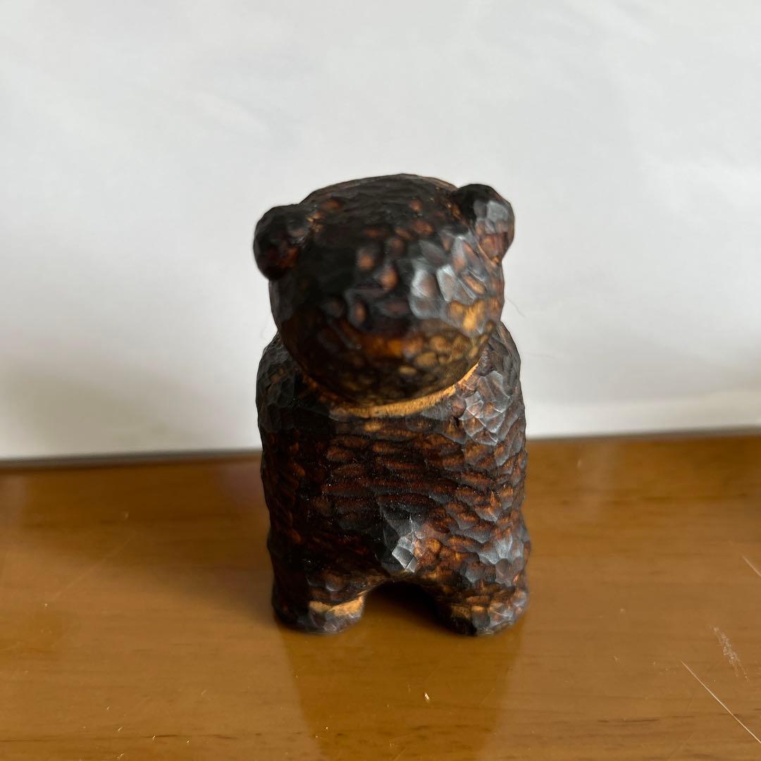 わきたけいこ　木彫　『クマちゃん「出してけろ〜」』　かわいいクマ
