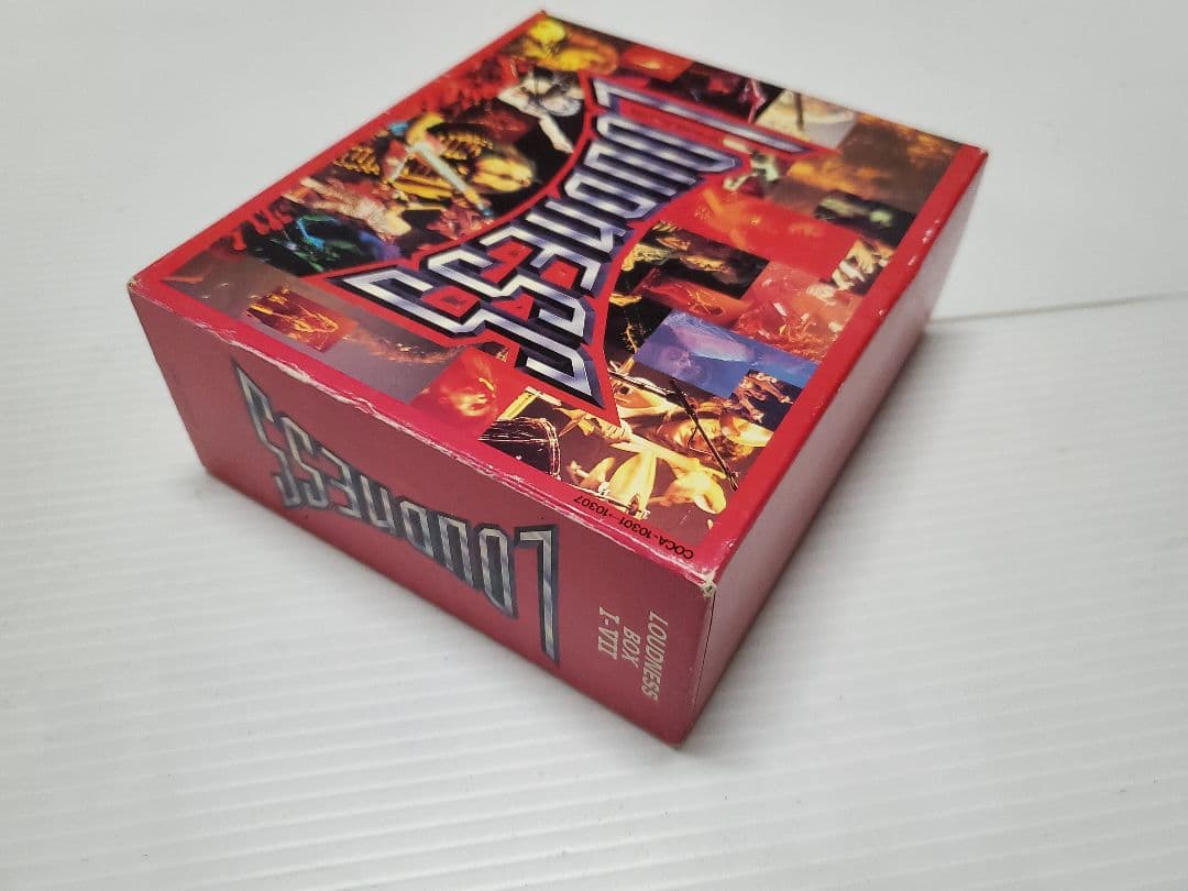 激レア　LOUDNESS　BOX　ラウドネス　限定品　ステッカー付き