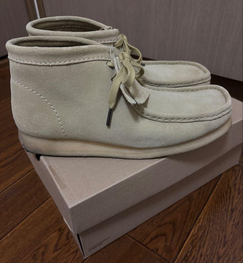 使用回数2回 CLARKS ベージュ ワラビー 28cm