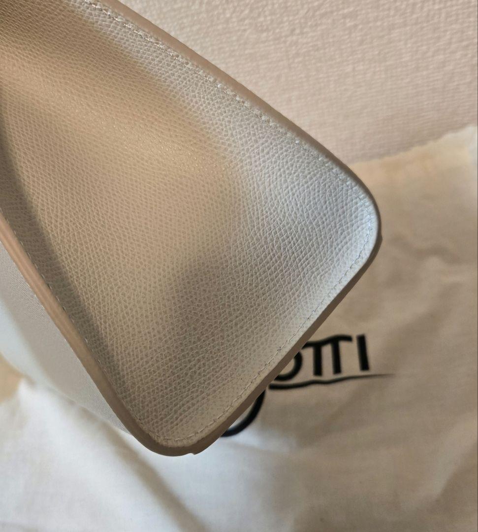 ●基本的に午前中に発送いたします様 CARBOTTI ハンドバッグ 2way