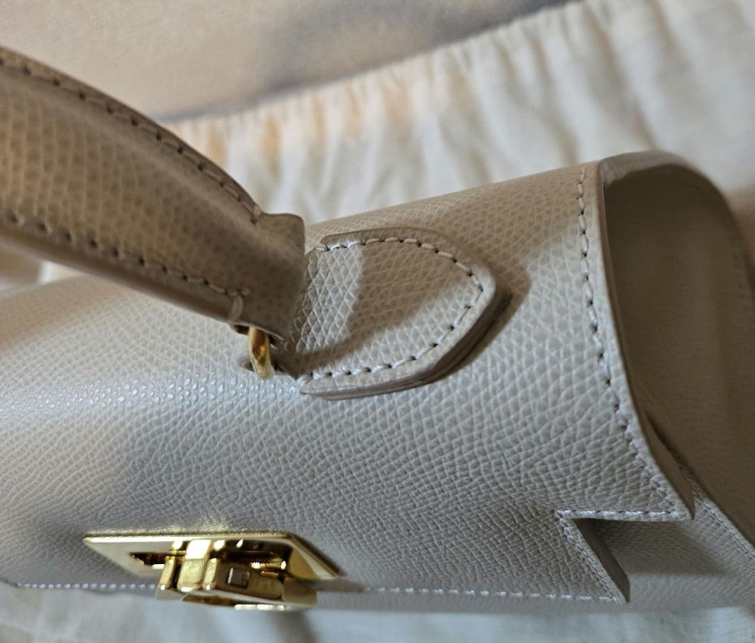 ●基本的に午前中に発送いたします様 CARBOTTI ハンドバッグ 2way