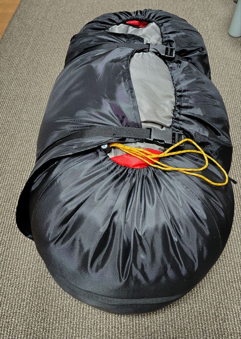 ★特価★コールマン 寝袋 シュラフ/タスマンキャンピングマミー L15 冬用