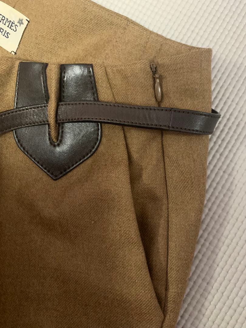 HERMÈS 38ブラウン フレアパンツ ベルト付き