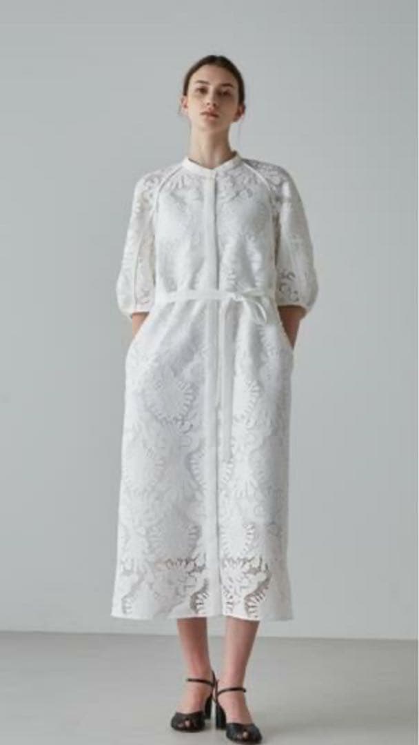 アドーア　リーフオーナメントレースワンピース