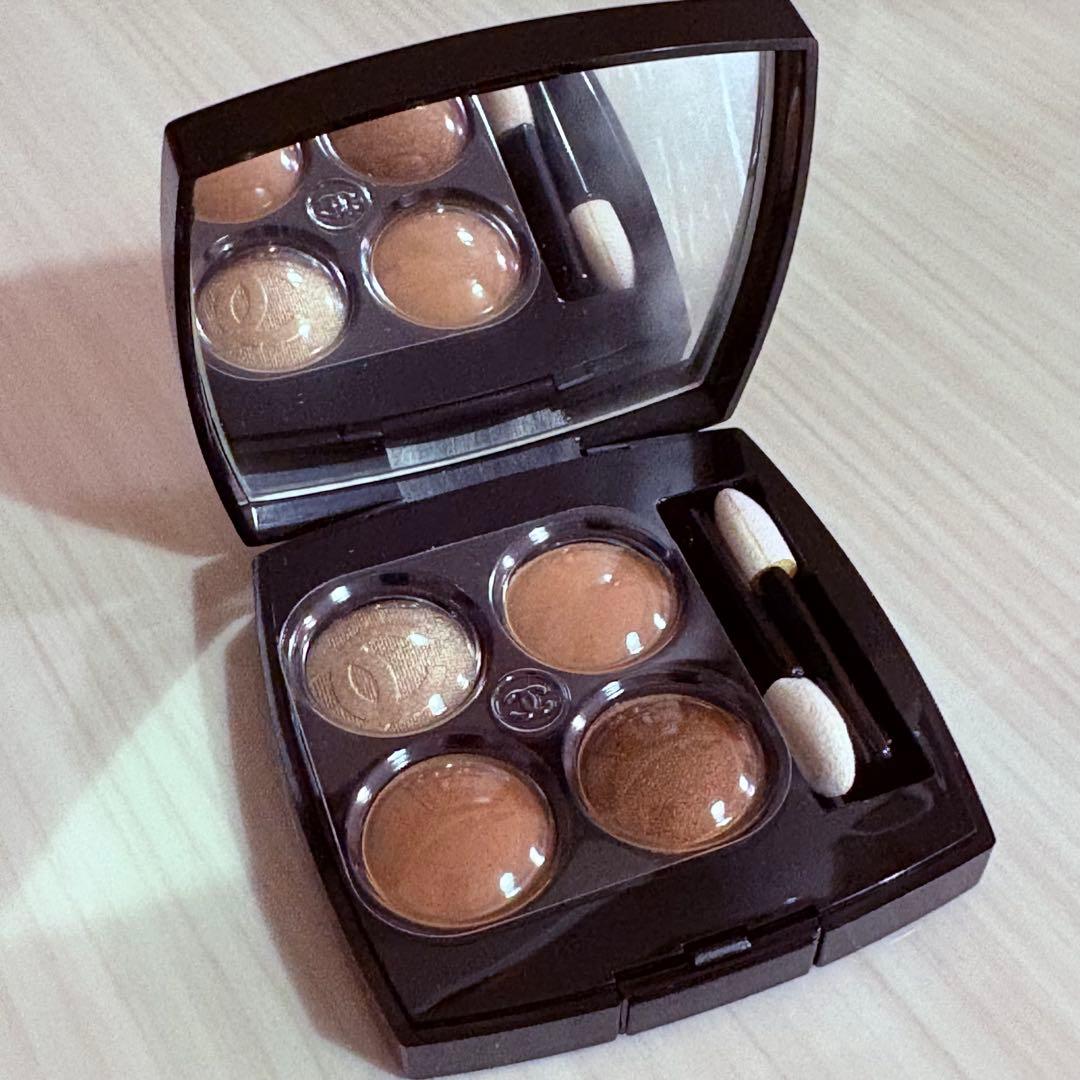 《未使用》CHANEL レ キャトル オンブル ルミエール ナチュレル 限定品