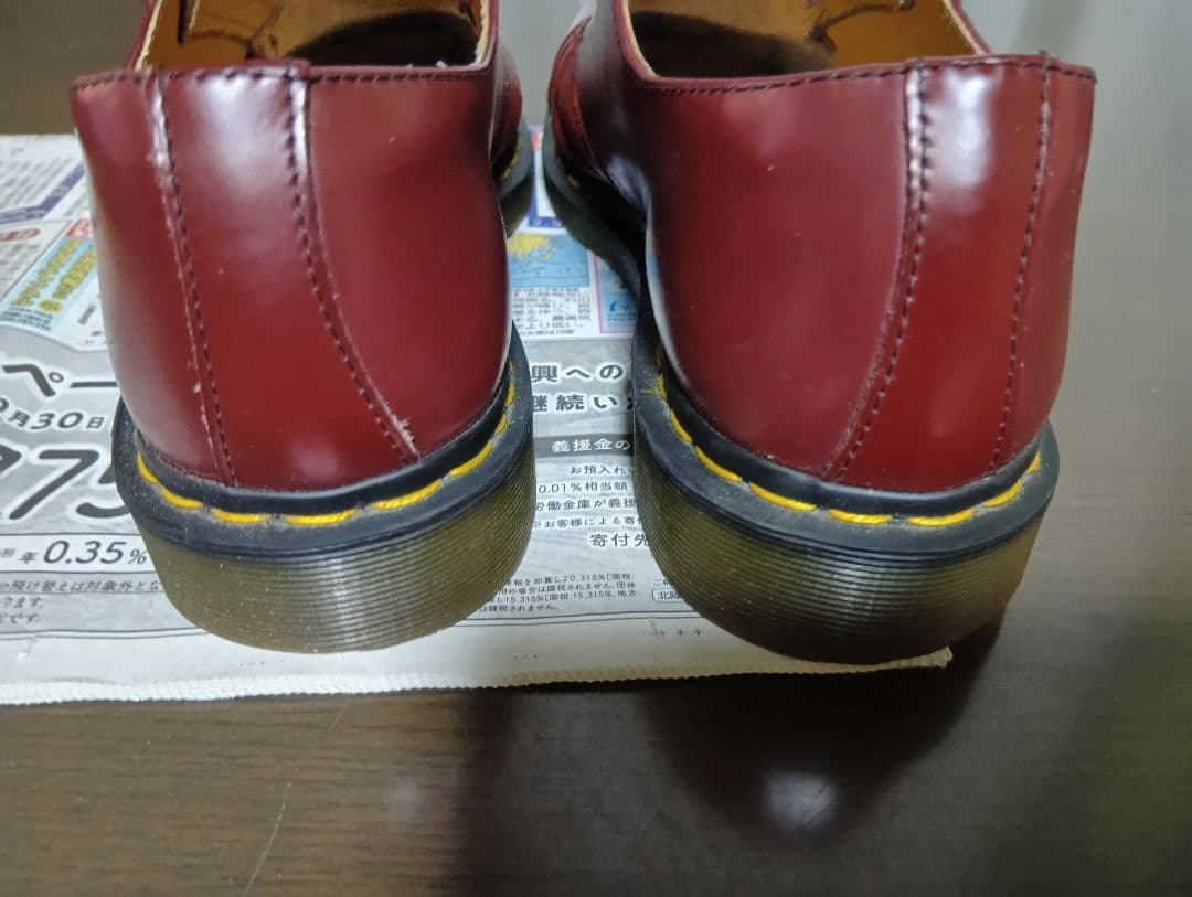 Dr Martensバーガンディ3ホールUK9シューズ