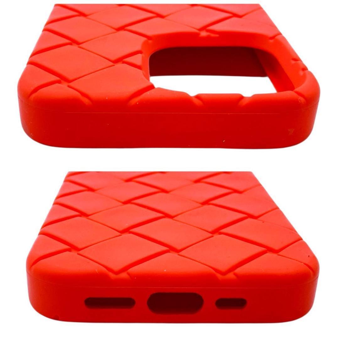 ✨極美品✨BOTTEGA VENETA　 iPhone15Pro ケース　レッド