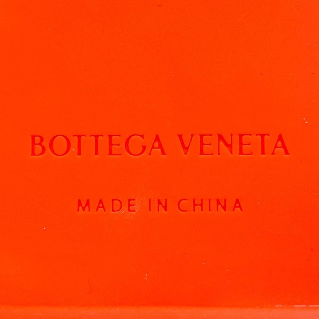 ✨極美品✨BOTTEGA VENETA　 iPhone15Pro ケース　レッド