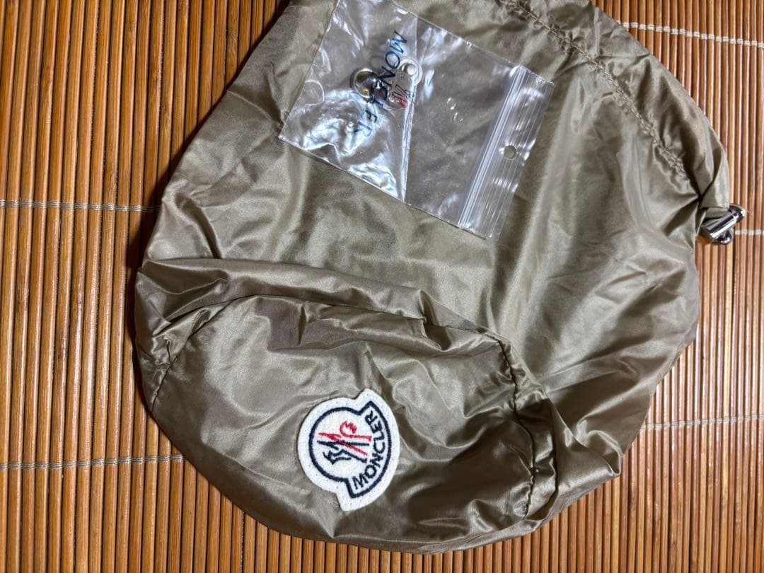 モンクレールLIANEレディースダウンベスト