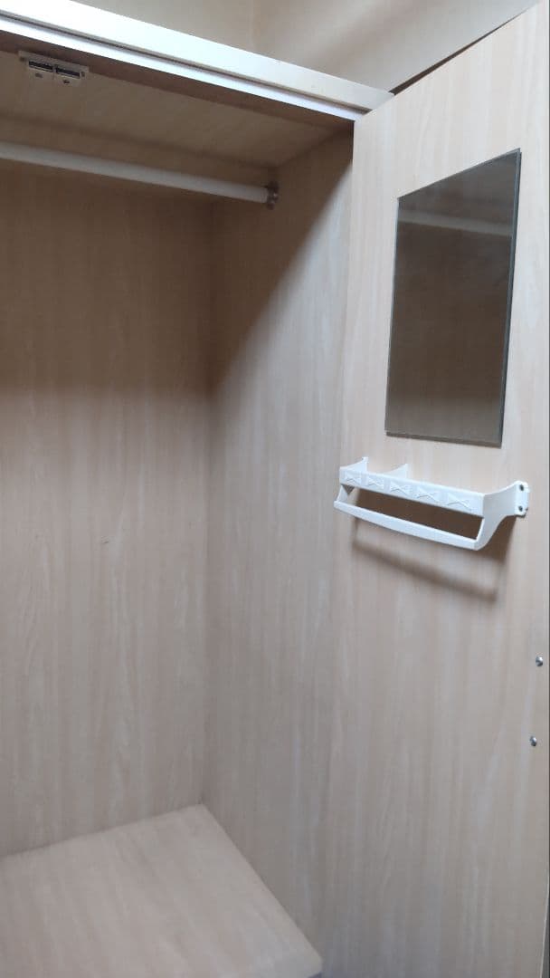 ホワイト スリットデザイン扉 収納タンス