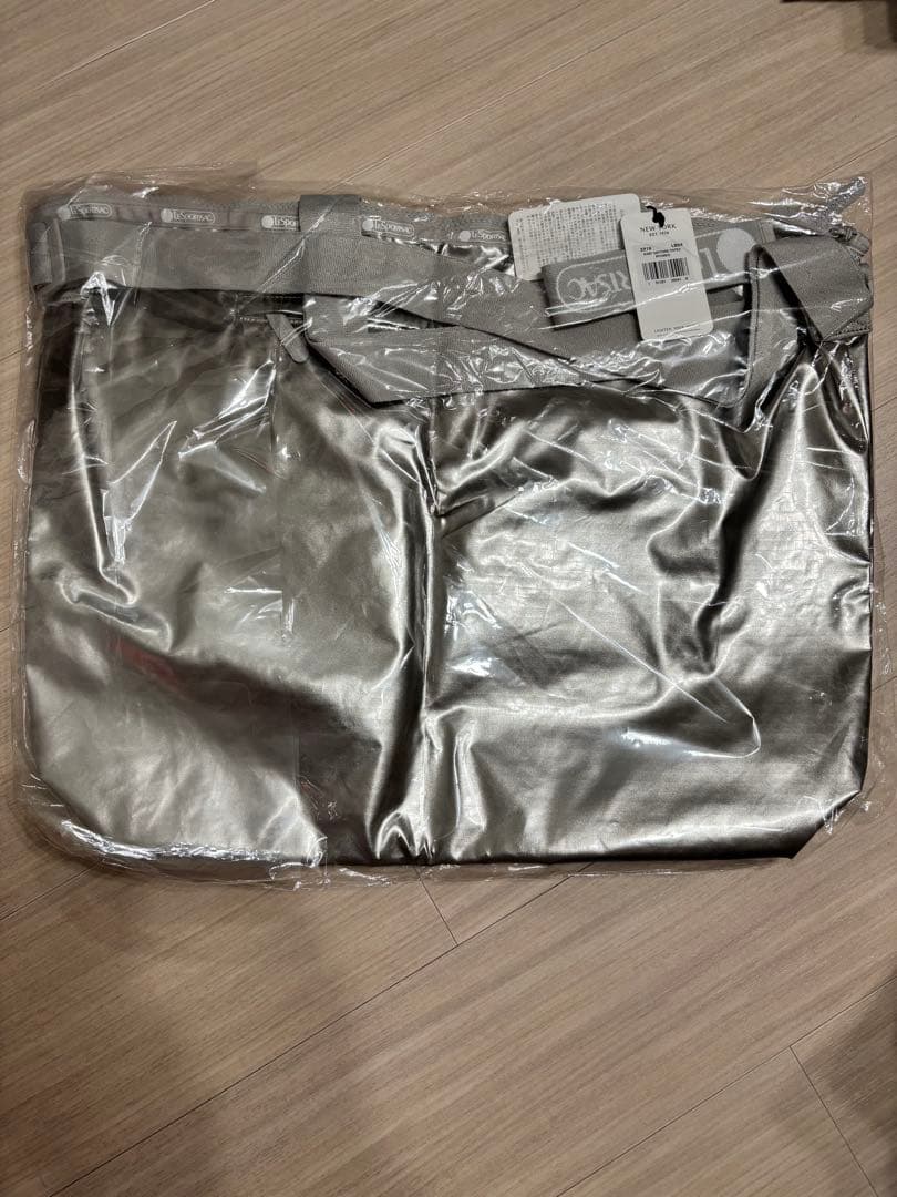 ひとりっぷ×LeSportsac EASY EDITOR'S TOTE2