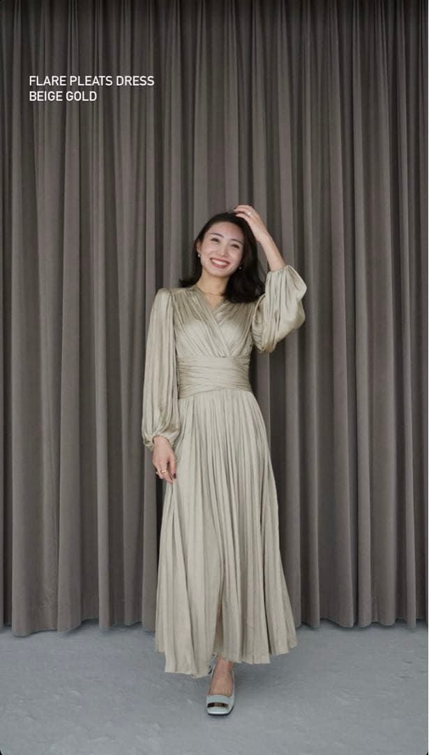 s*a様 【新品・タグ付き】laubeblanc Flare pleats Dr