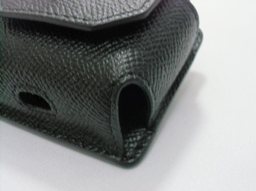 BURBERRY ガジェットケース　A024