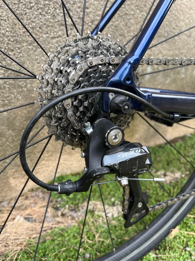 GIANT ロードバイク　CONTEND フルSORA