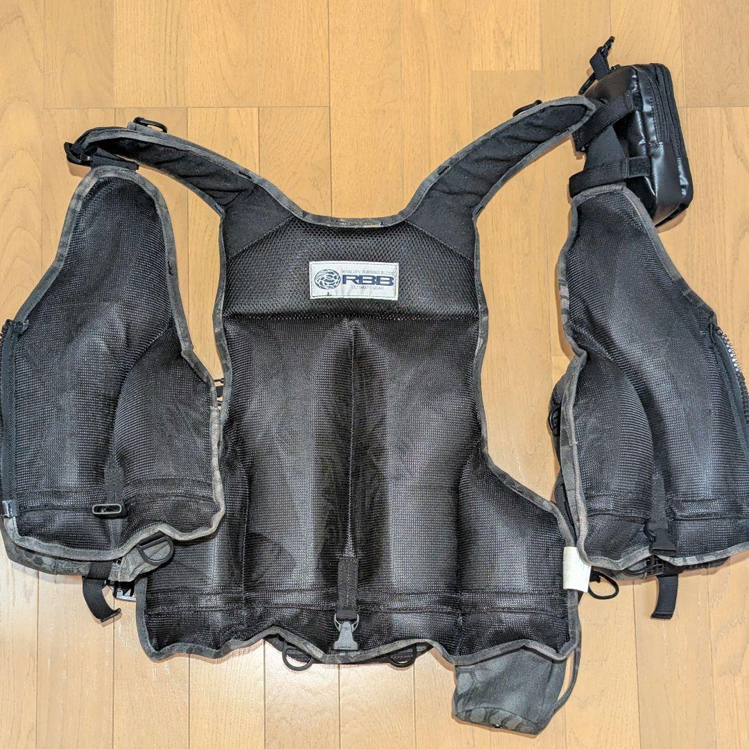 RBB/RIVALY BURNING BLOOD ウェーディングベスト