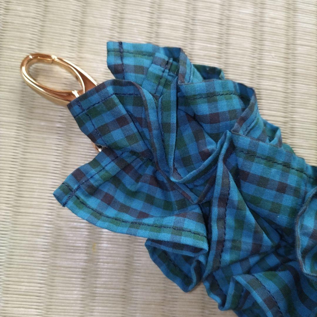 y＊＊　ファミリア　　ハンド　ストラップ　familiar　Bibiy