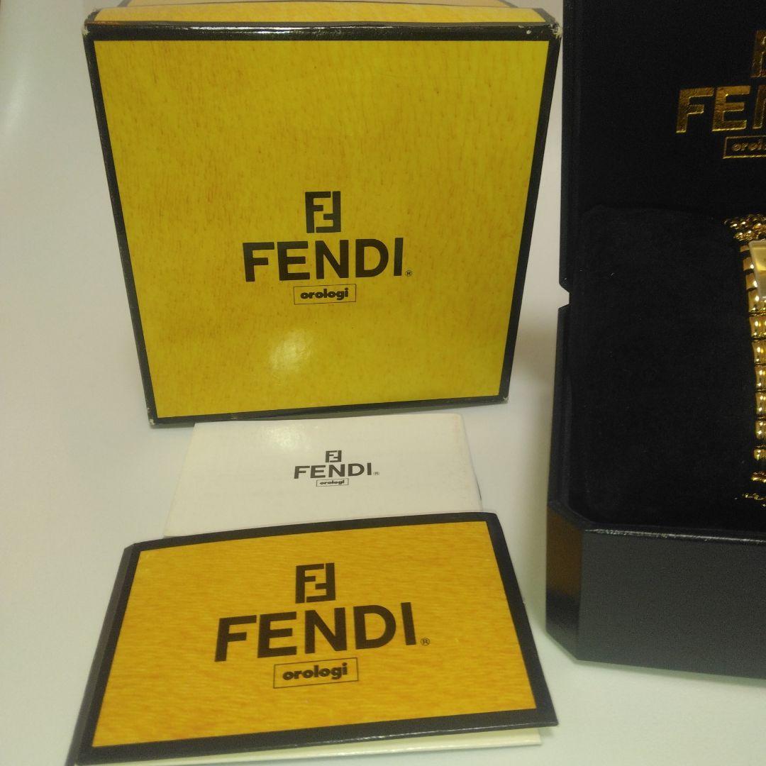 未使用品級　FENDI　フェンディ 　腕時計　670L ゴールド　レディース