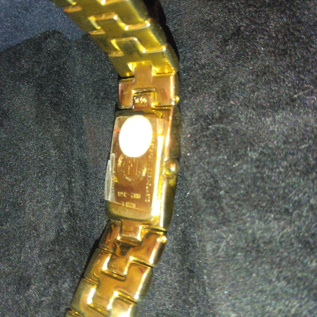 未使用品級　FENDI　フェンディ 　腕時計　670L ゴールド　レディース