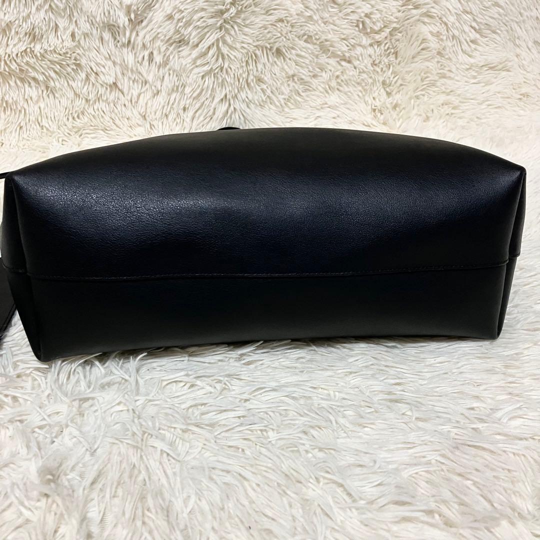 【極美品】 サンローラン ショッピングトート ポーチ付き A4収納