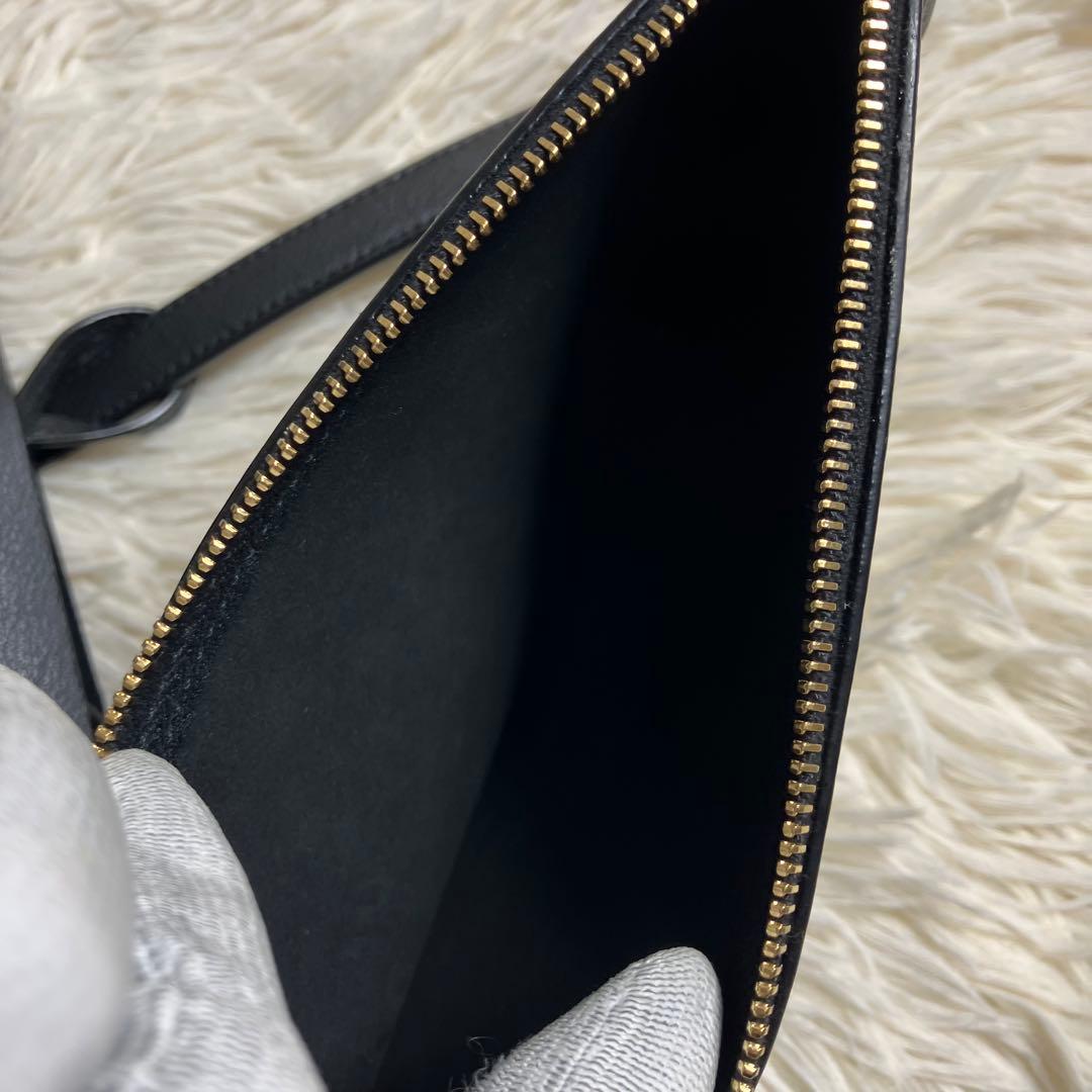 【極美品】 サンローラン ショッピングトート ポーチ付き A4収納