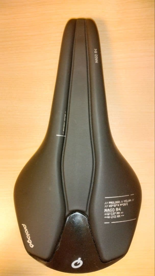 Prologo Nago プロロゴ ナゴR4 Tirox サドル