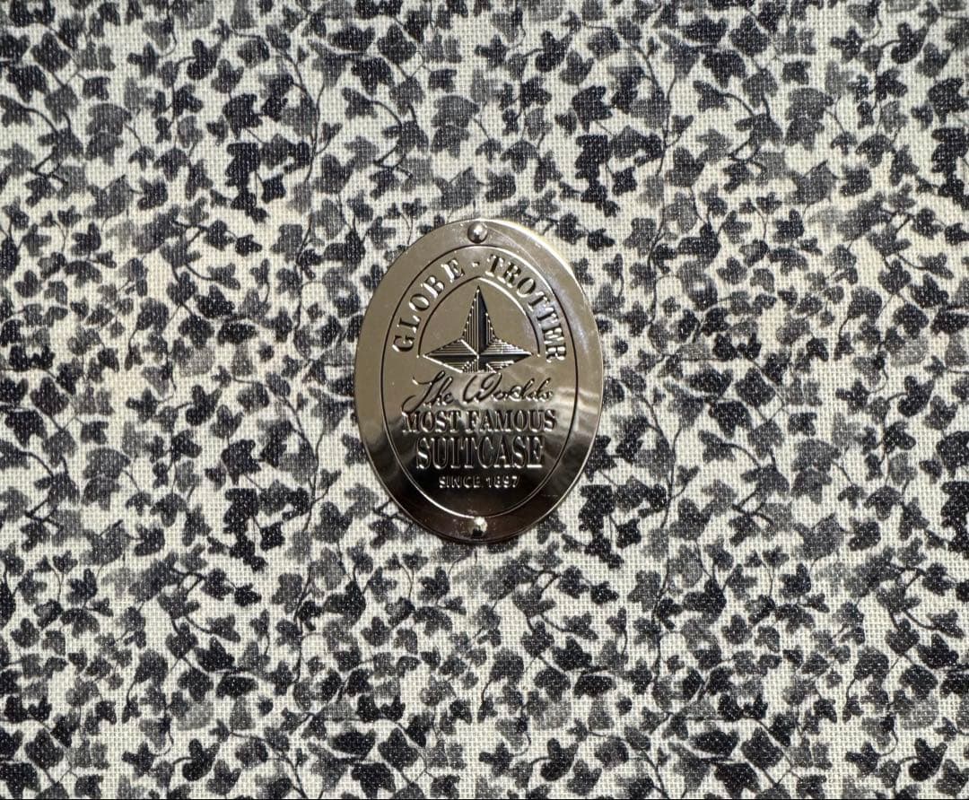 【未使用美品】 グローブトロッター イングリッシュ・ガーデン 21inch