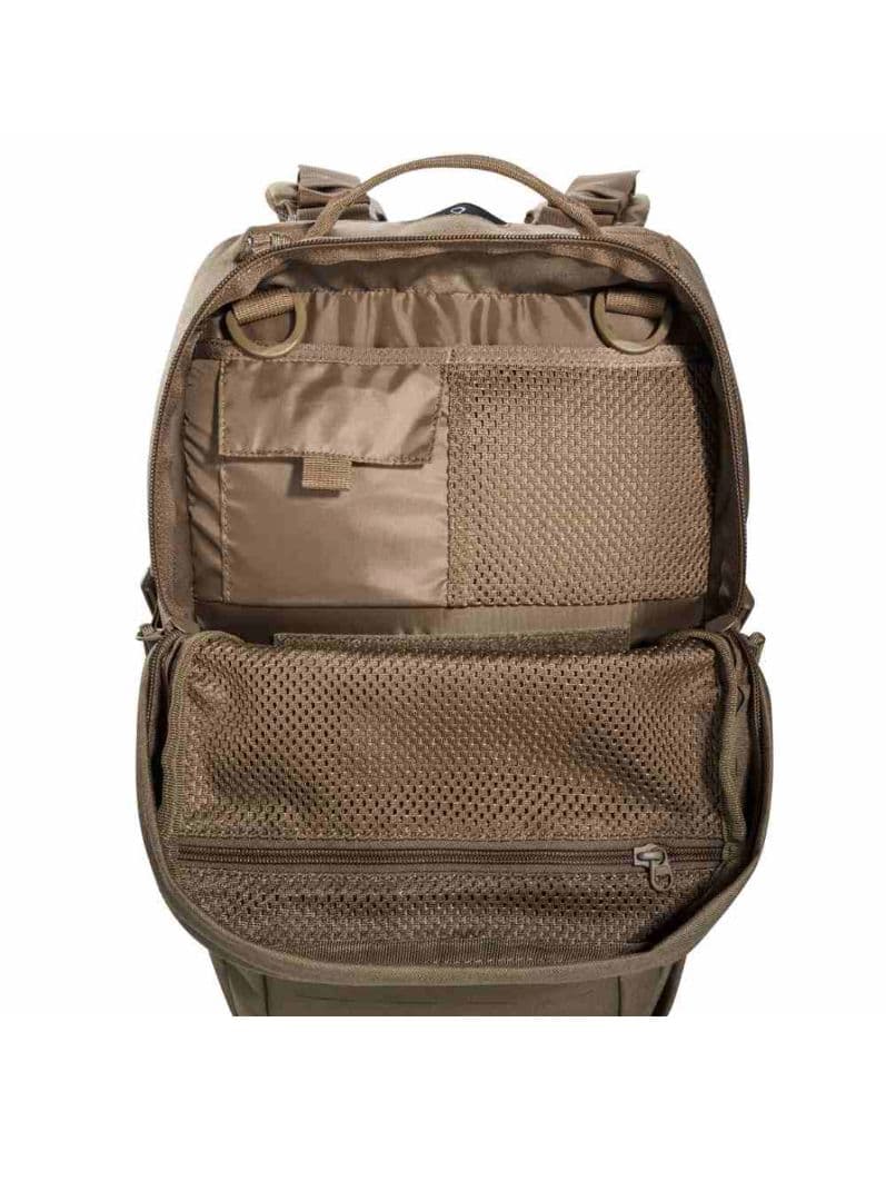 タスマニアンタイガー リュック　バッグ　バックパック 22L