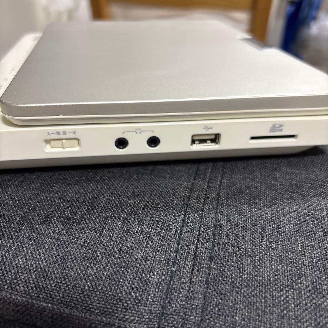 東芝　ポータブルプレーレイレコーダーSD-BP900s