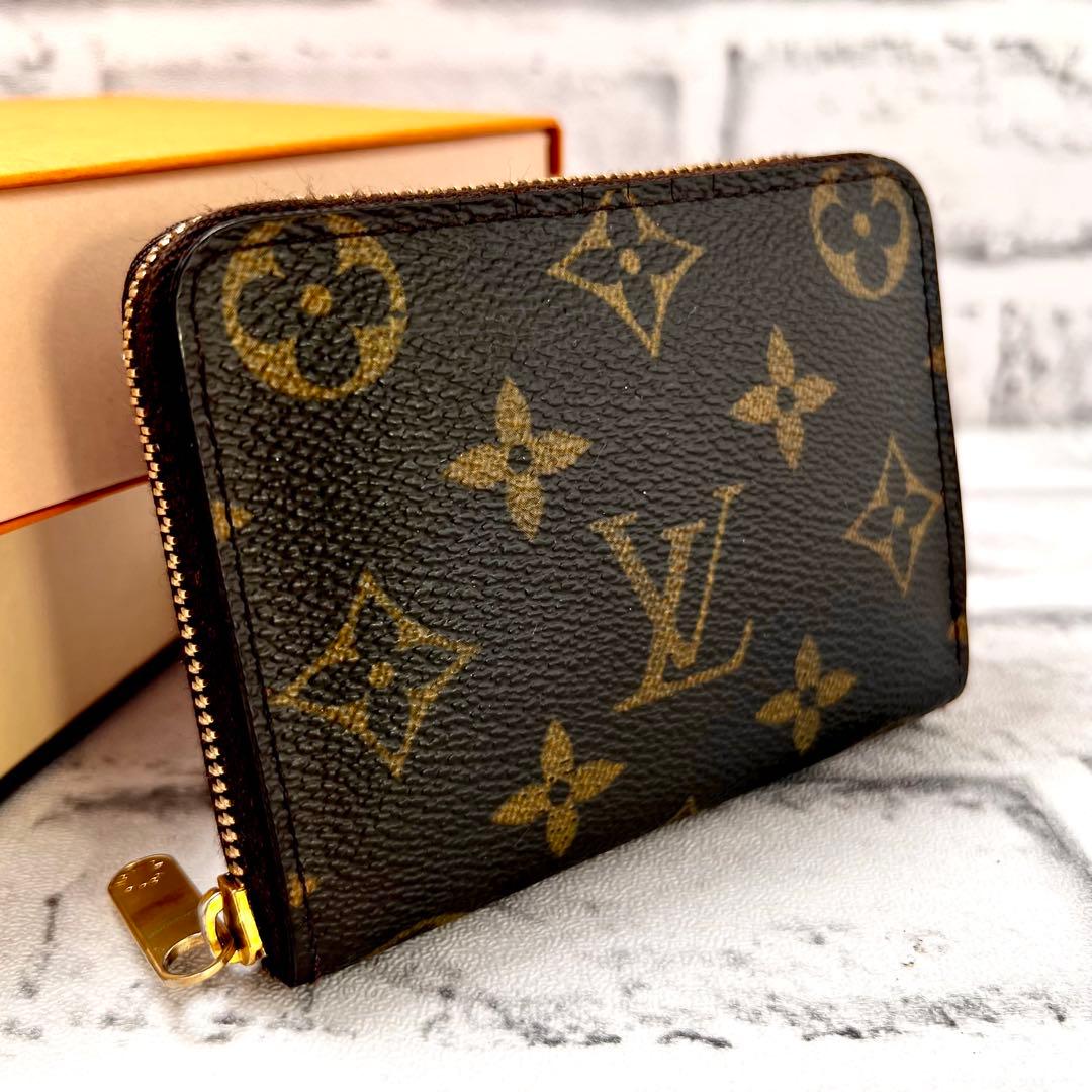 【極美品】 ルイヴィトン モノグラム ジッピーパース M60067