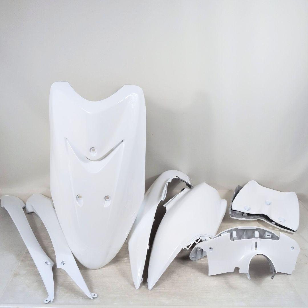 YAMAHA　ジョグZR 新品　外装　パール系ホワイト8点セット型式 SA16J