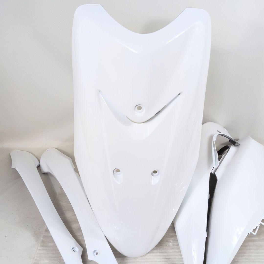 YAMAHA　ジョグZR 新品　外装　パール系ホワイト8点セット型式 SA16J