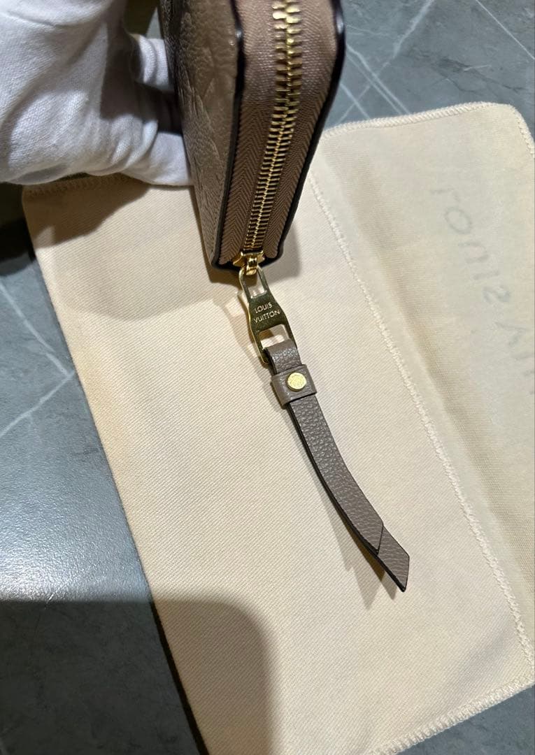 美品　ルイヴィトン アンプラント ジッピーウォレット トゥルトレール 財布