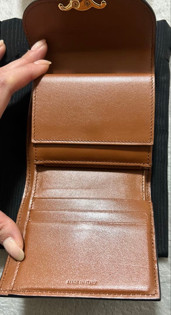 CELINE スモールフラップウォレット トリオンフ カーフスキン