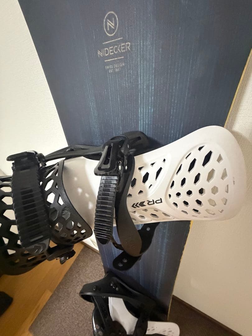 22-23 NIDECKER SCORE スノーボード 152 FLUX PR