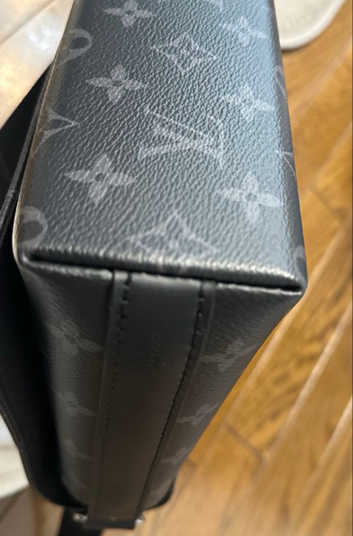 LOUIS VUITTON モノグラム エクリプス ディストリクト ショルダー