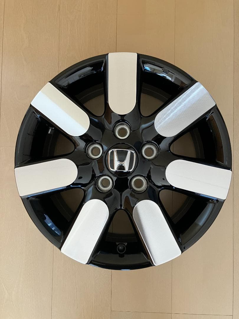 フリード　純正アルミホイール　１本