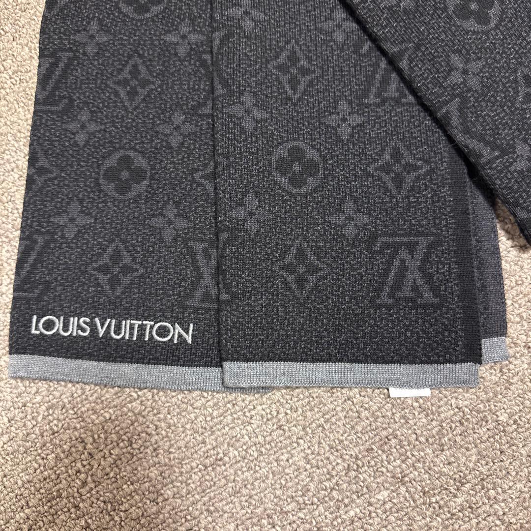 即発送・極美品・未使用LOUIS VUITTON ブラック マフラー