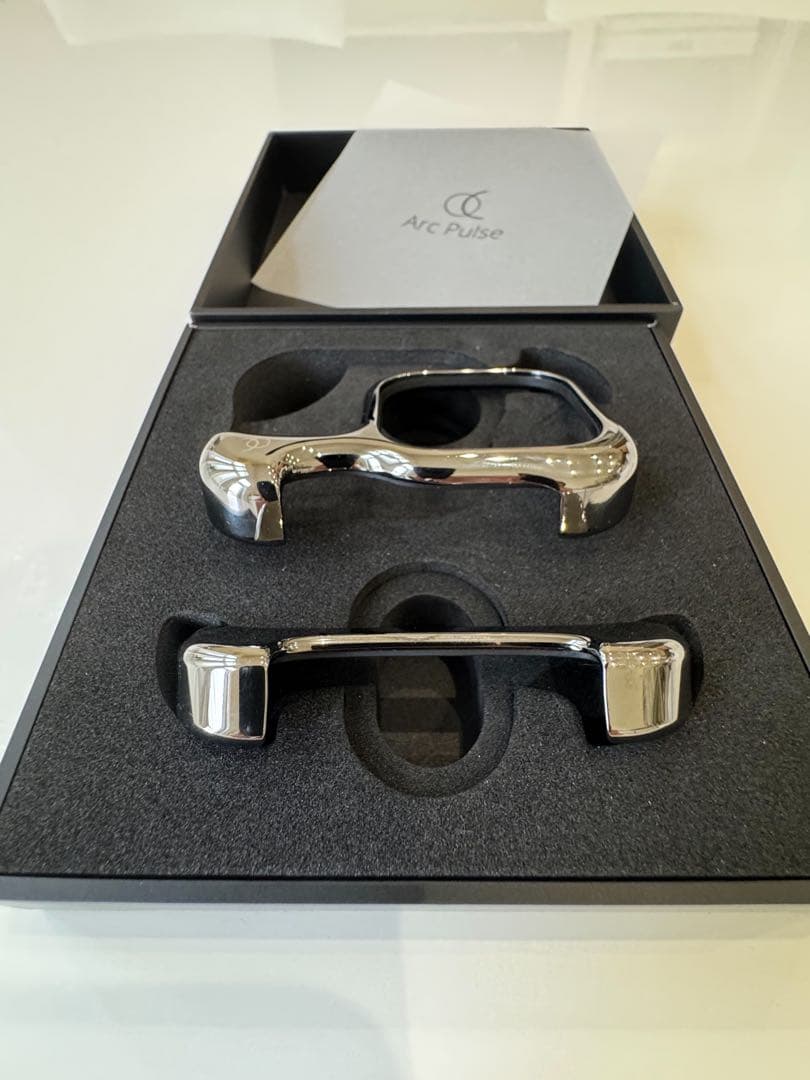 Arc Pulse iPhone15Pro アークパルス　アルミバンパー