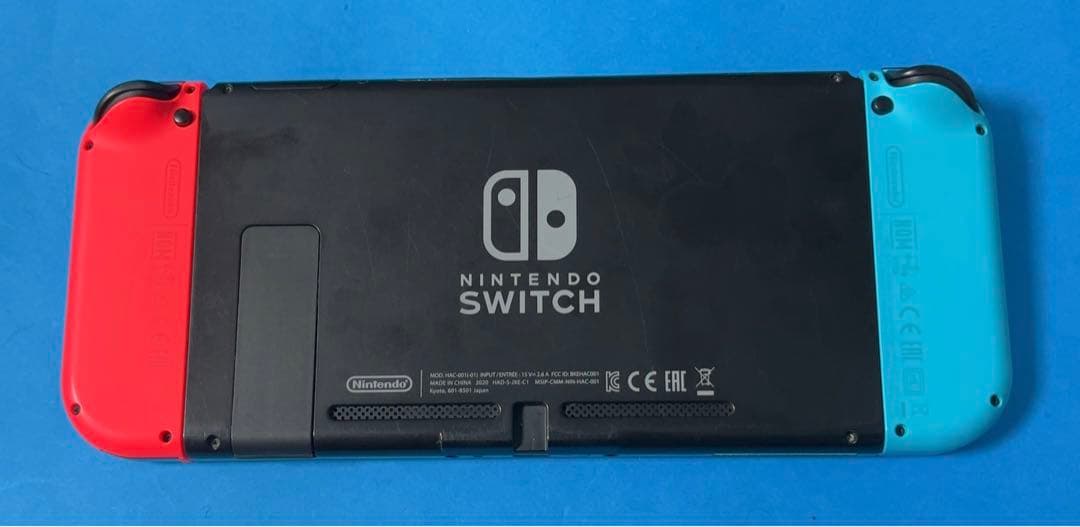 ニンテンドースイッチ本体 Nintendo Switch ネオンブルー、レッド