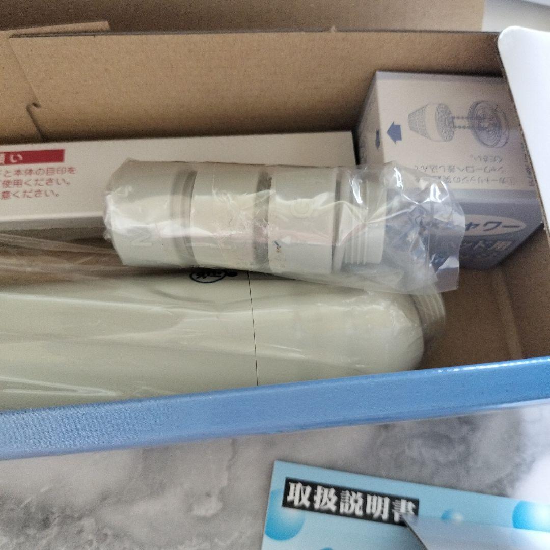 シャワー浄水器　フリーサイエンス　カートリッジ付き