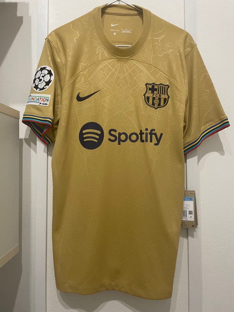 正規品　レバンドフスキ　バルセロナ2023サードユニフォームフルパッチ