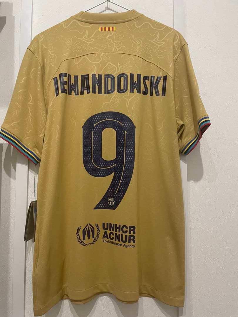 正規品　レバンドフスキ　バルセロナ2023サードユニフォームフルパッチ