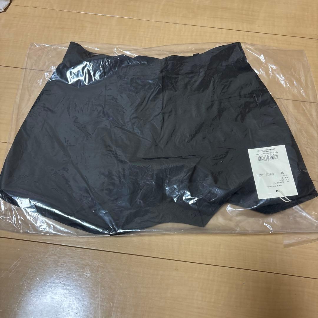 ○新品未使用・タグ付き◯THE TOE ショートパンツ Sサイズ 黒　black